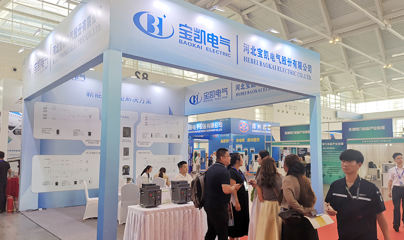 暴擊行業天花板！寶凱電氣硬核技術亮相天津清潔能源展，引央視記者及能源產業巨頭現場“挖寶”